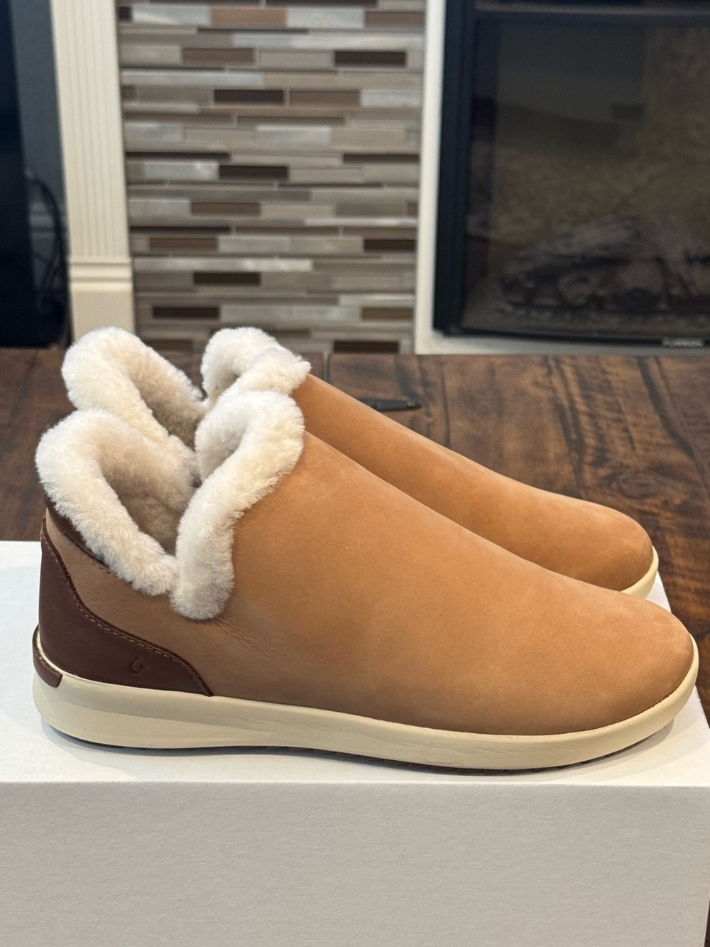 OluKai Malua Hulu Slip-On Sneaker Boot (NWOT)